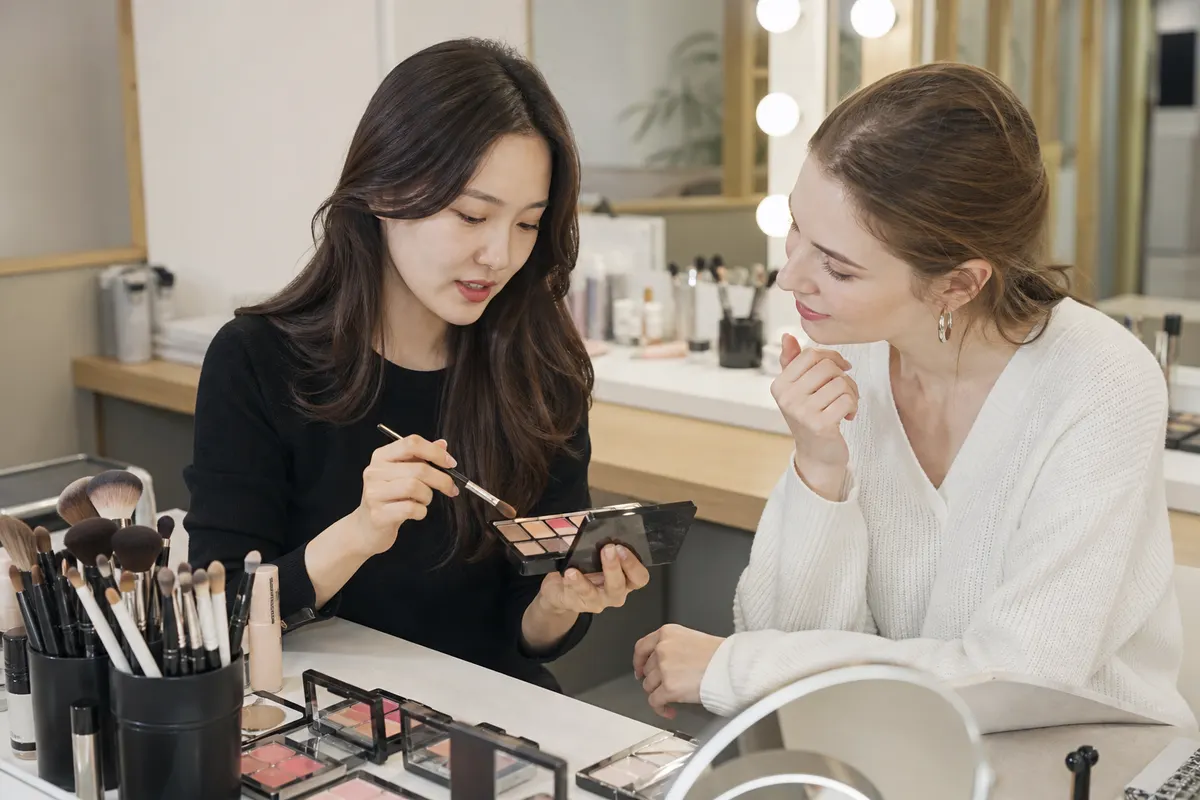 Korean K-beauty makeup class experience guide for foreigners